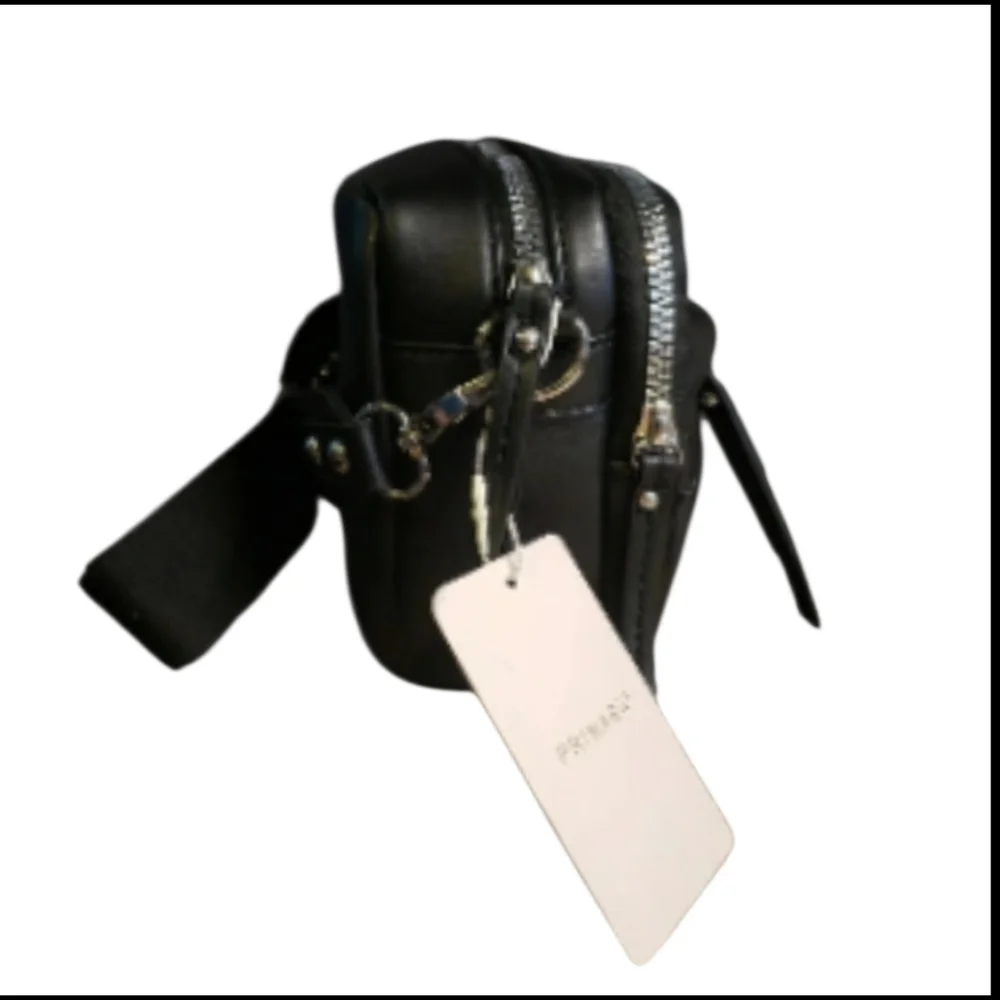 Primark Black Quilted Crossbody Camera Bag - Picture 3 of 6